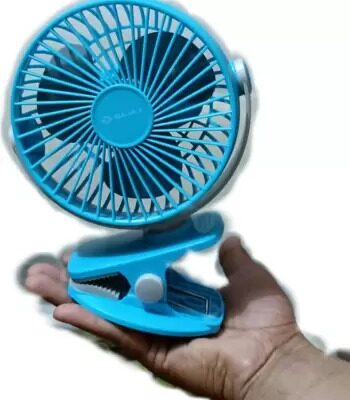 You can enjoy a refreshing natural breeze-like experience with the Bajaj Pygmy Mini Table Fan. It operates with minimal noise, providing you with a comfortable environment without any disturbances. And, with a powerful motor, this table fan delivers speedy and efficient performance. Besides, this table fan's three blades, with a sweep of 110 mm, effectively circulate air to ensure wide and uniform air distribution. This makes it an excellent choice for use in bedrooms, living rooms, and closed spaces.
